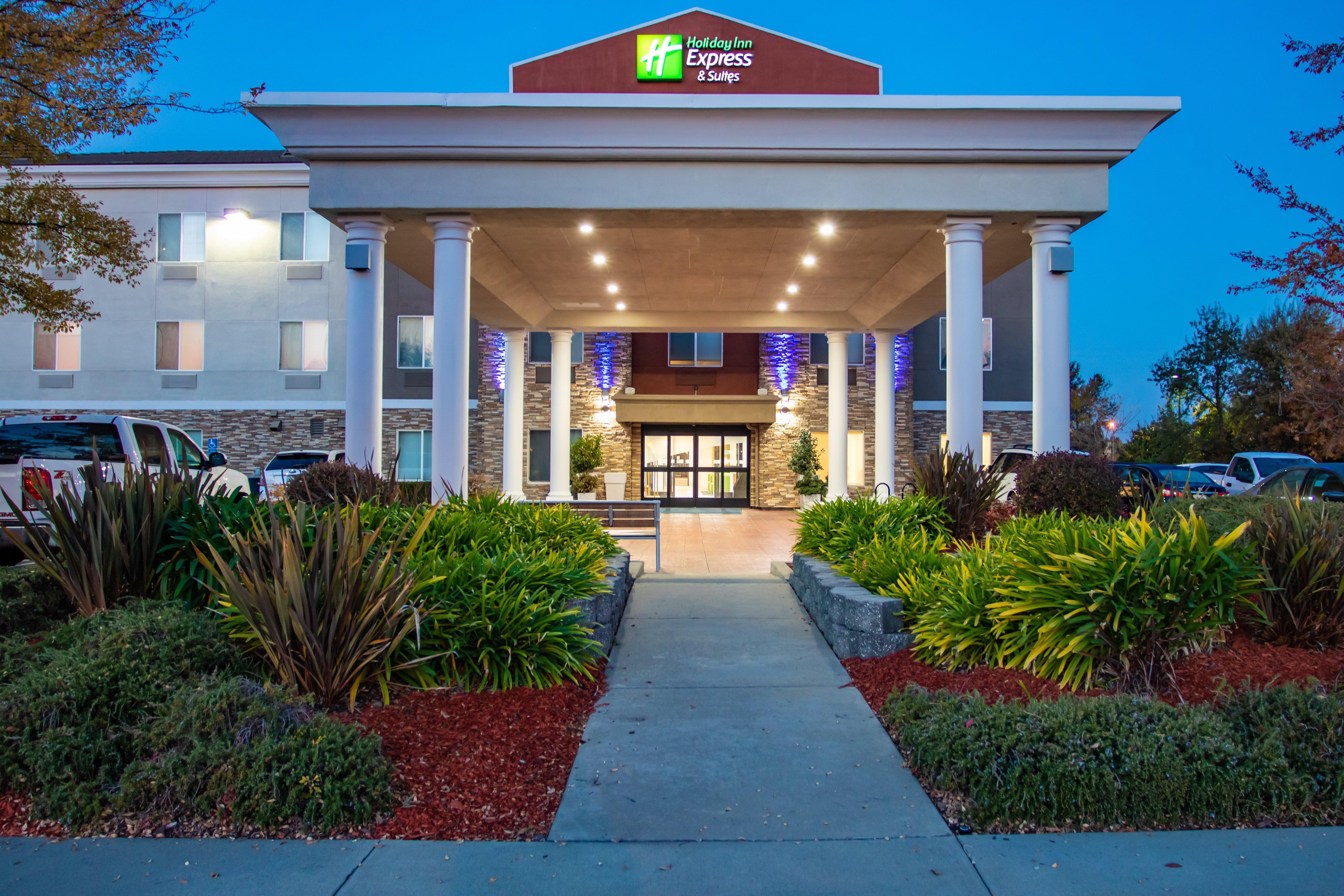 Holiday Inn Express Hotel & Suites Roseville - Galleria Area, An Ihg Hotel Exterior foto