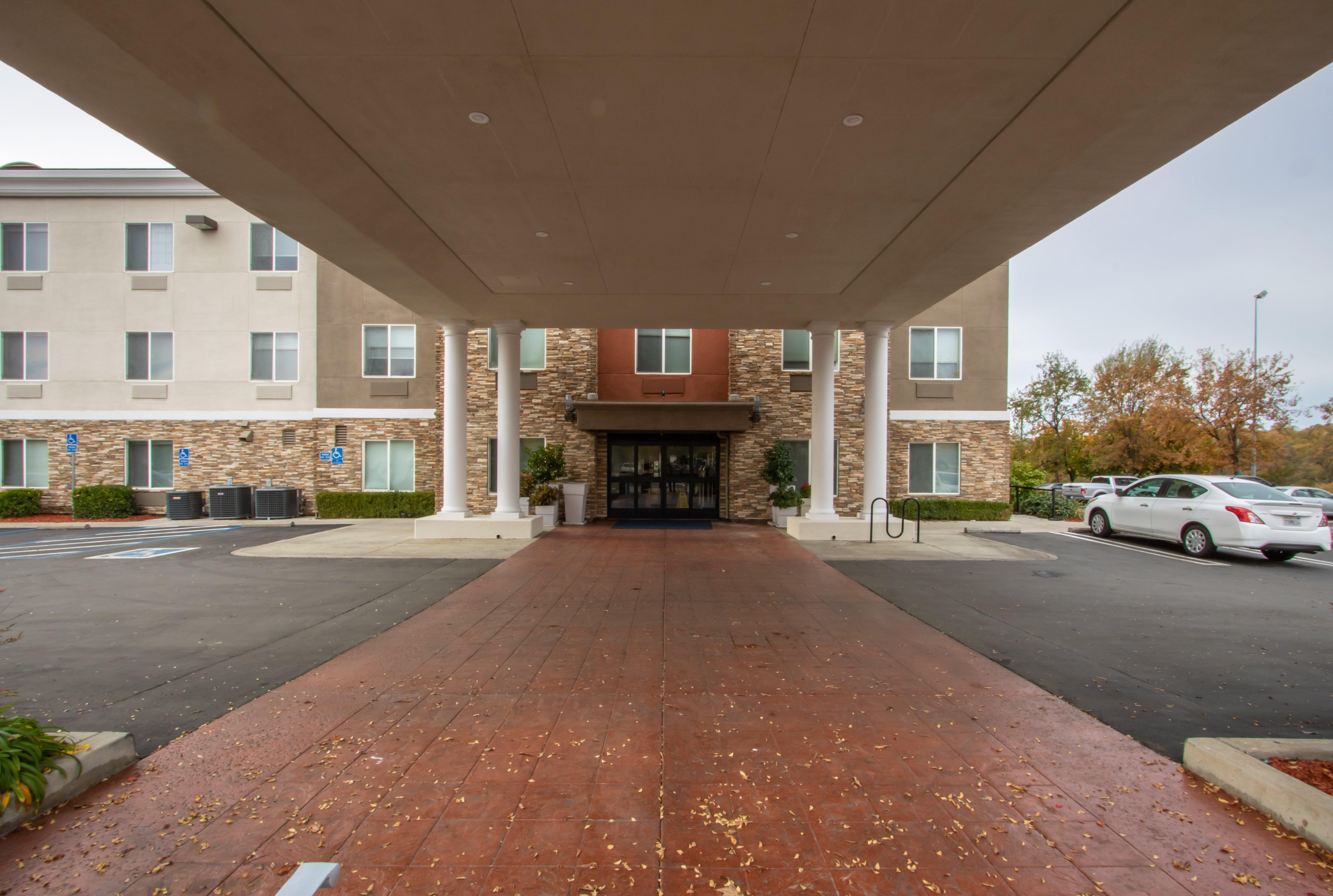 Holiday Inn Express Hotel & Suites Roseville - Galleria Area, An Ihg Hotel Exterior foto